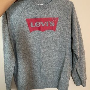 Levi’s crew neck XS